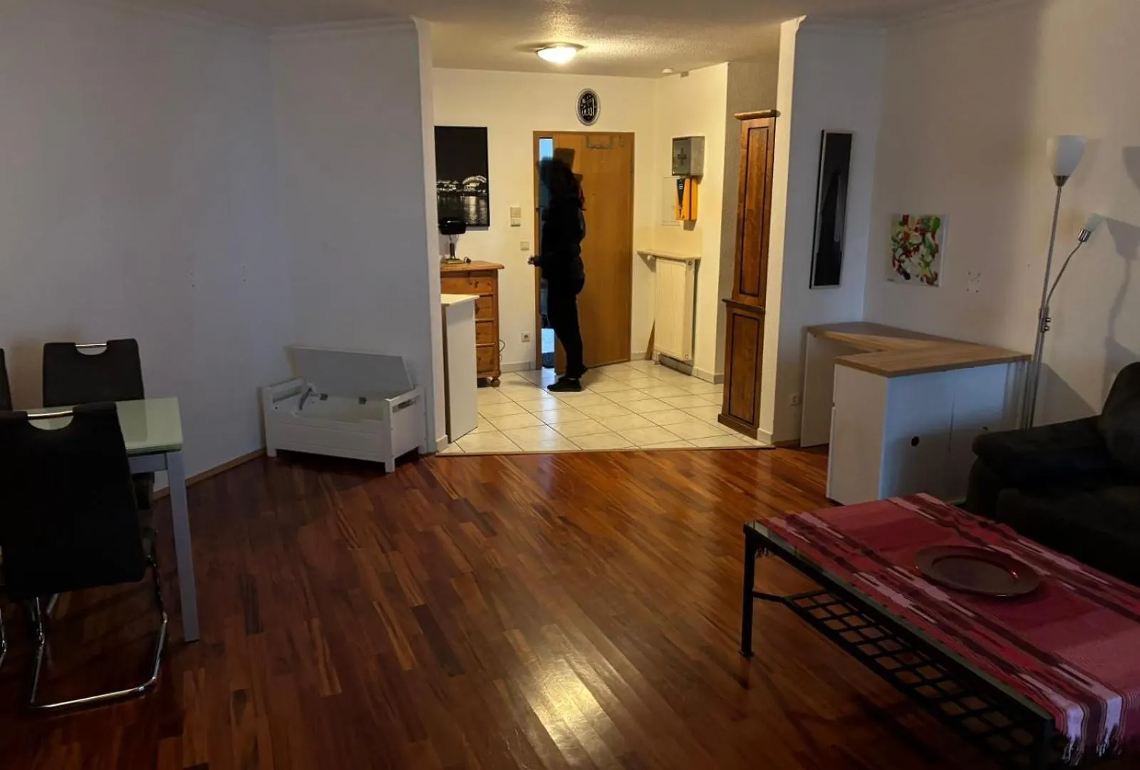 Zentrale Wohnung Naehe Flughafen Und Messe Köln Vendégház