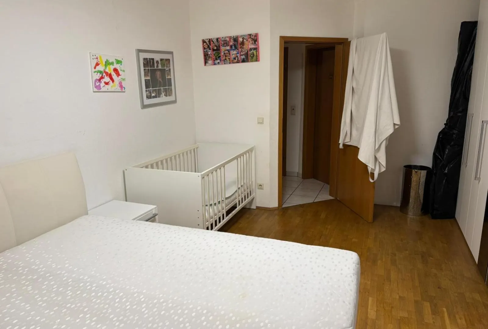 Πανσιόν Zentrale Wohnung Naehe Flughafen Und Messe Κολωνία